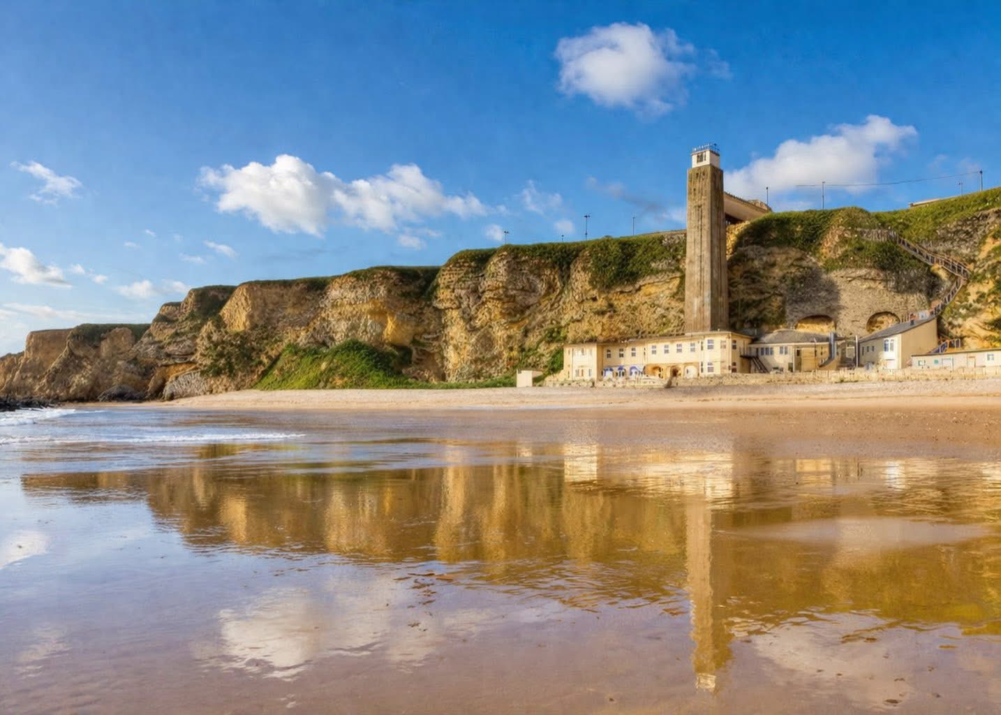 Fancy 10% off your stay on the beach?
